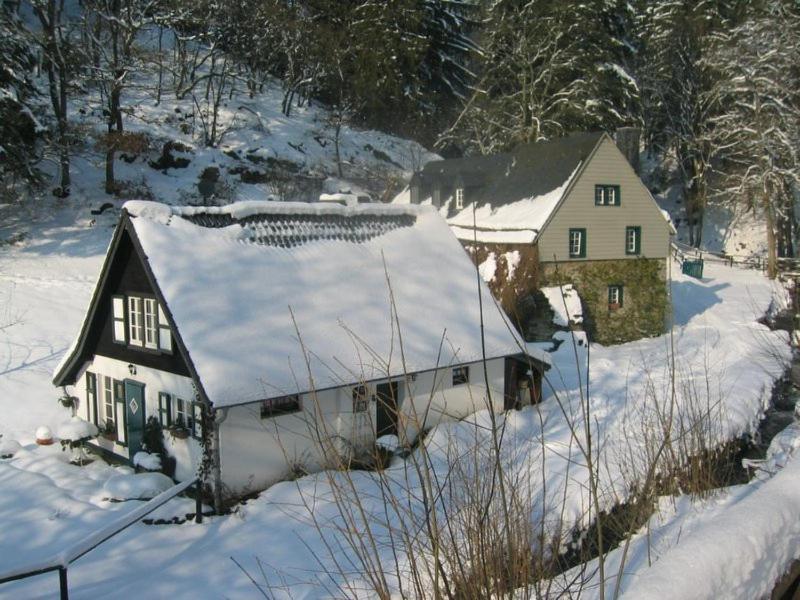 Hotel Haus Gertrud سيمراث المظهر الخارجي الصورة