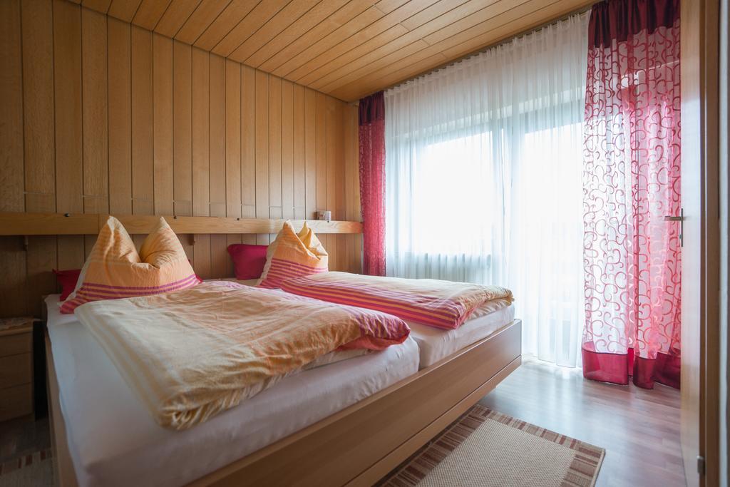 Hotel Haus Gertrud سيمراث المظهر الخارجي الصورة